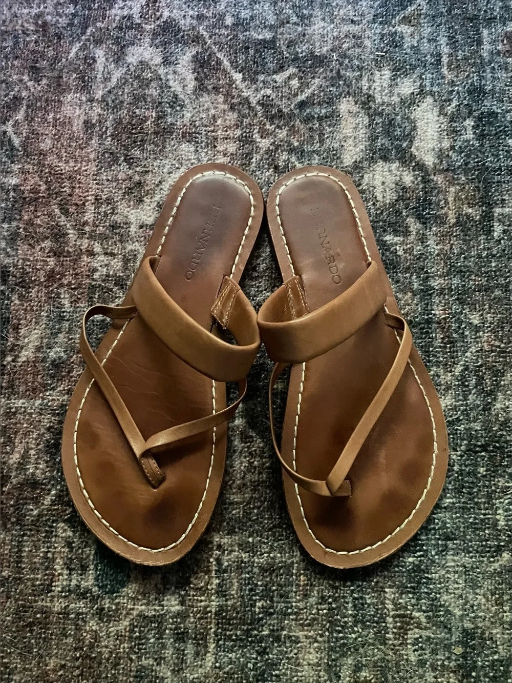 🐻Bernardo leia flip flop sandals🐻